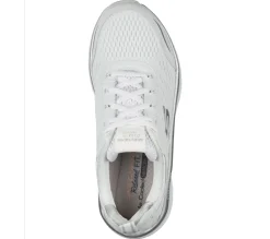 Relaxed Fit: D'Lux Walker - Infinite Motion