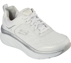 Relaxed Fit: D'Lux Walker - Infinite Motion