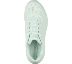 Uno - Frosty Kicks